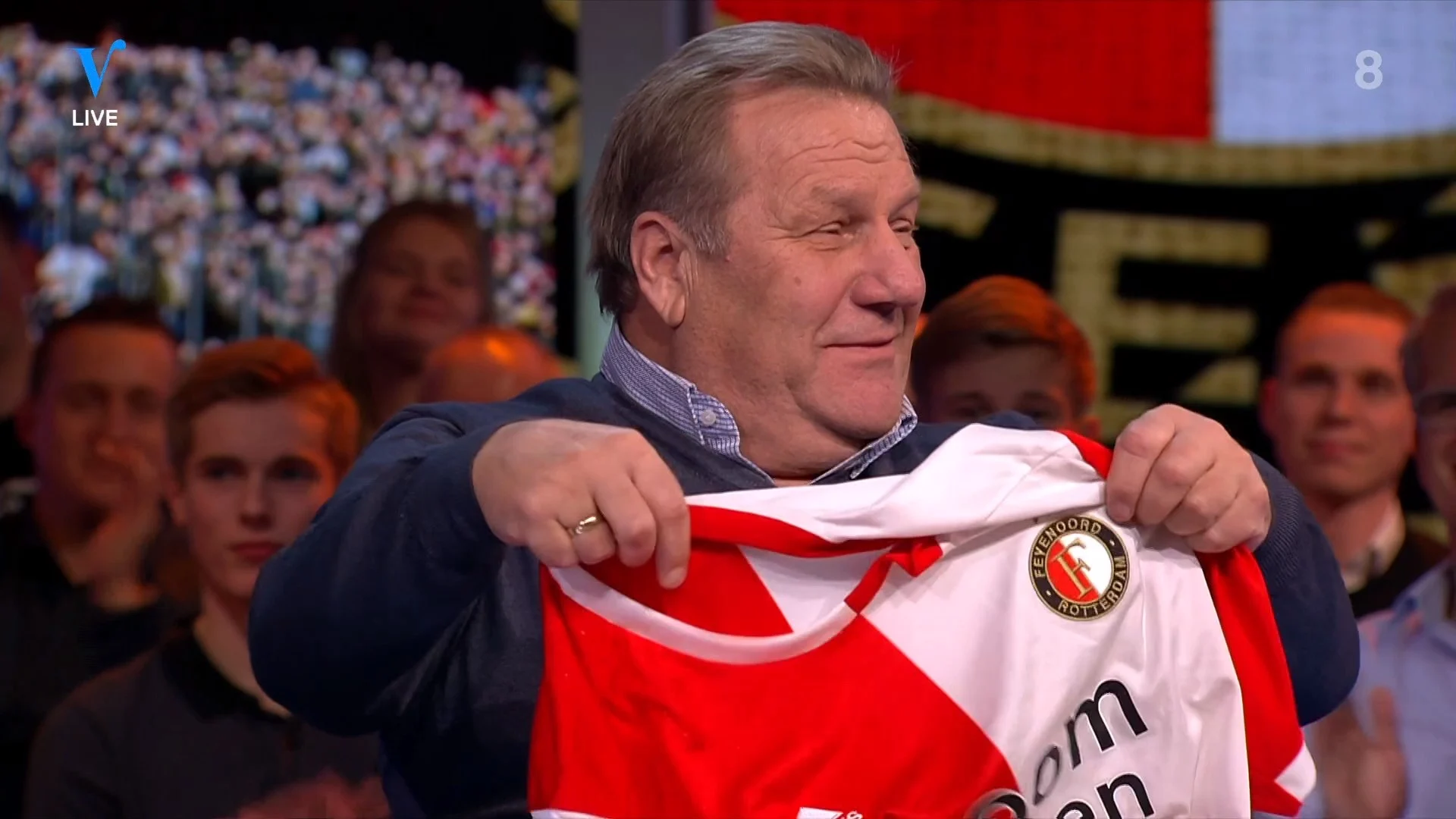 'Directeurtje moeten ze opsluiten'