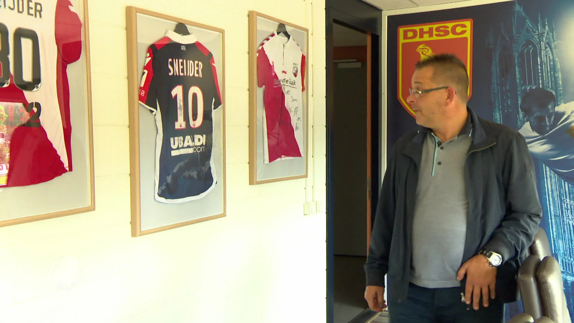 Wesley Sneijder nodigt eigen 'cluppie' uit voor afscheidsduel