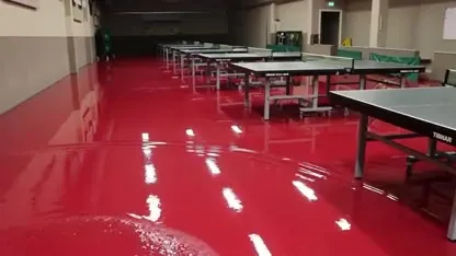 Hevige regenval in Katwijk: drijvende pingpongballetjes bij tafeltennisvereniging