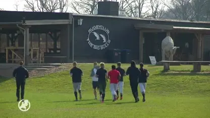 Rugbyers stomen lastige jongeren klaar voor een baan
