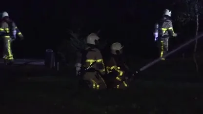 Grote brand villa Hummelo: 'Ouder echtpaar springt vanaf balkon'
