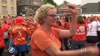 Danique speelt geen minuut, toch volgt familie haar op de voet