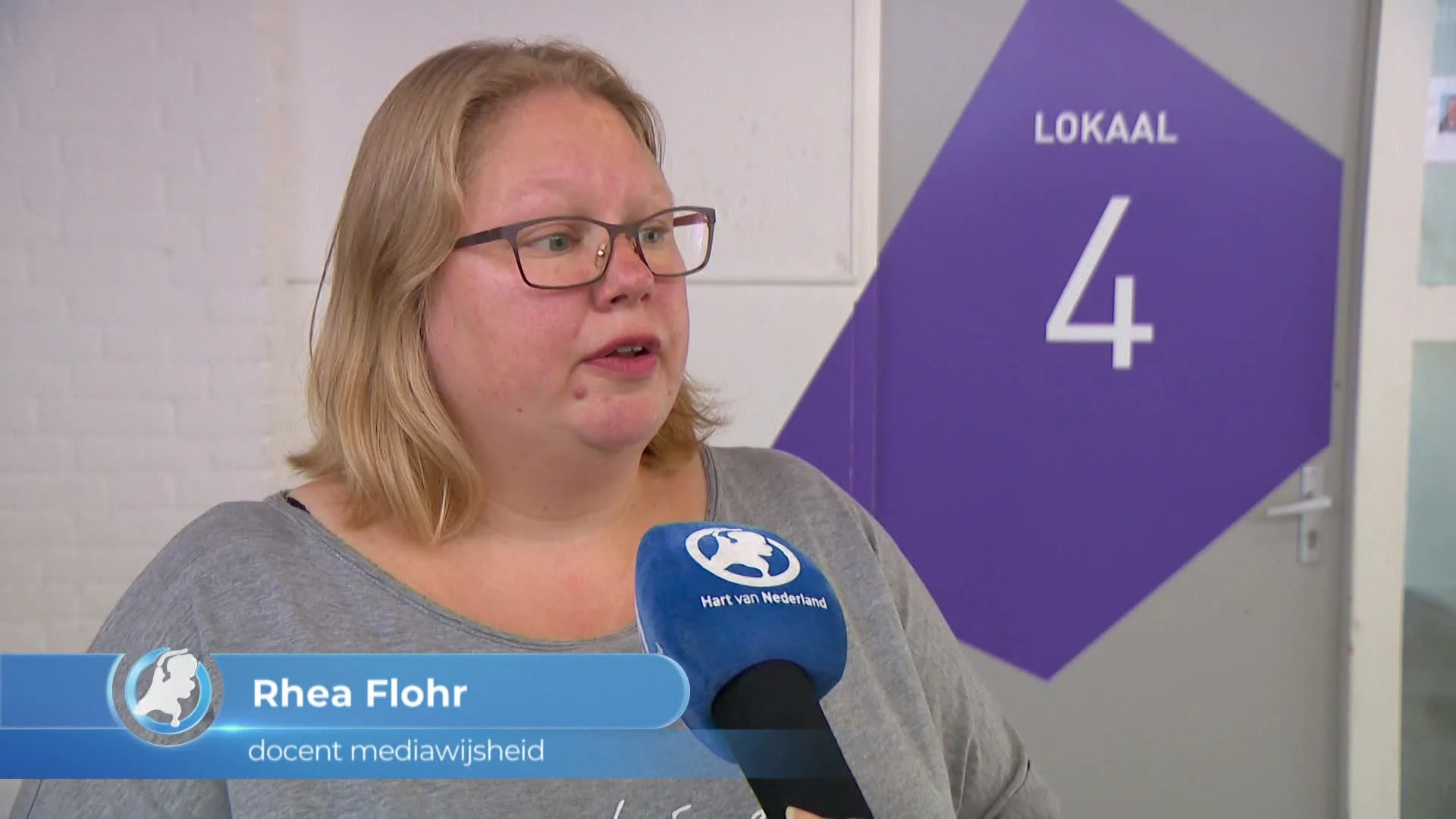 Wat vindt Nederland: mobieltjes op school verbieden?