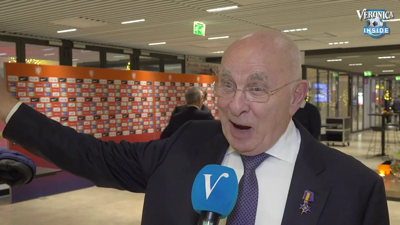 Van Praag neemt afscheid: 'Ik wil graag René, Johan en Wilfred bedanken!'