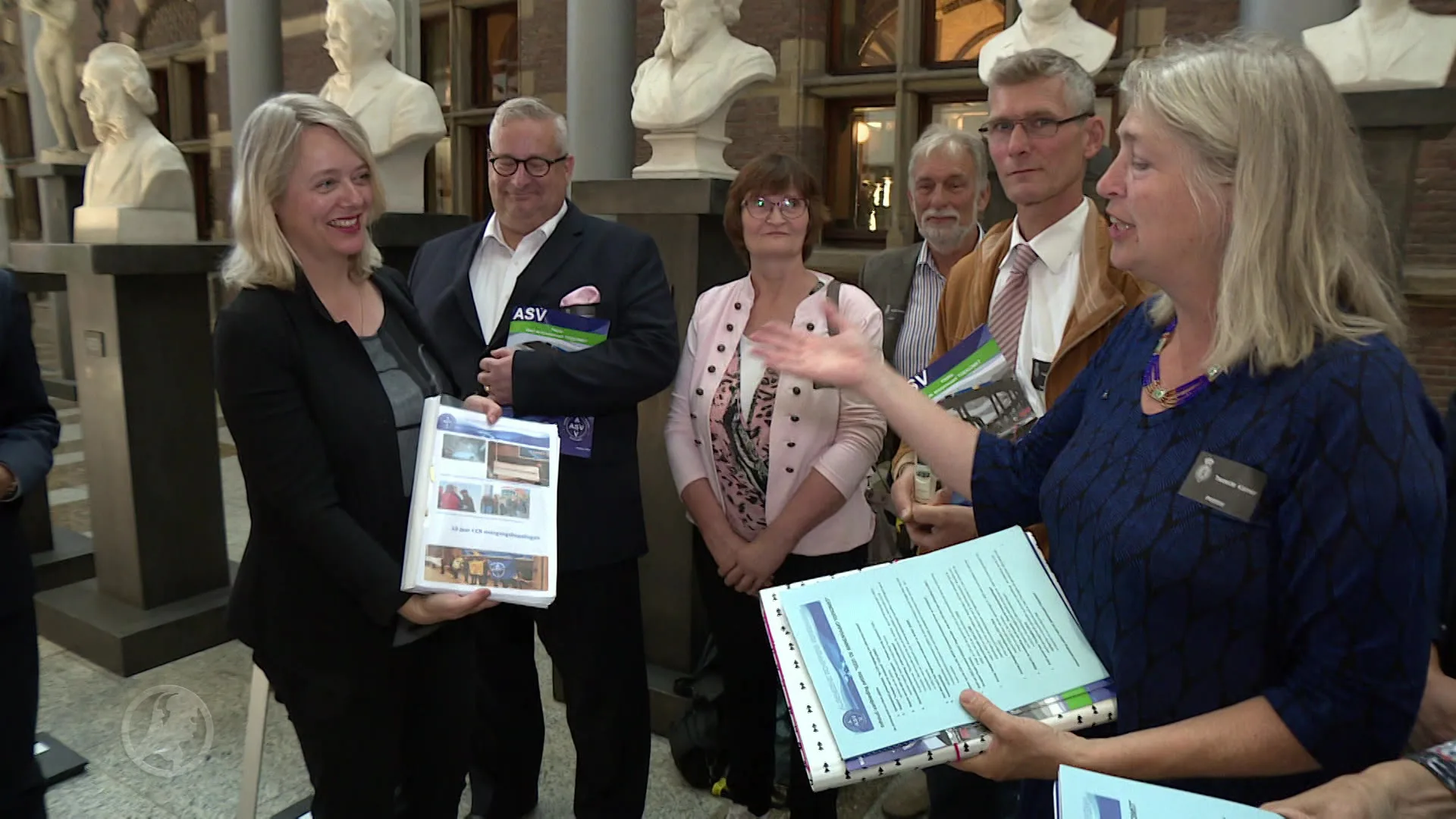 Binnenvaartschippers dreigen kopje onder te gaan door stortvloed aan regels