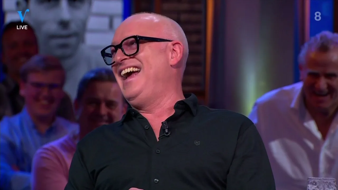 Danny Makkelie verkoopt de beste fluitjes!