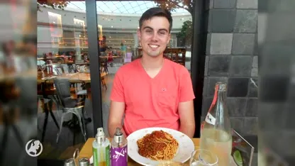 Ruben (22) doet mee aan 'Ironman' om geld in te zamelen voor depressieve jongeren