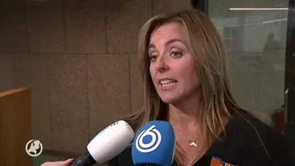 Geëmotioneerde Marianne Thieme krijgt onverwachts lintje bij afscheid Tweede Kamer