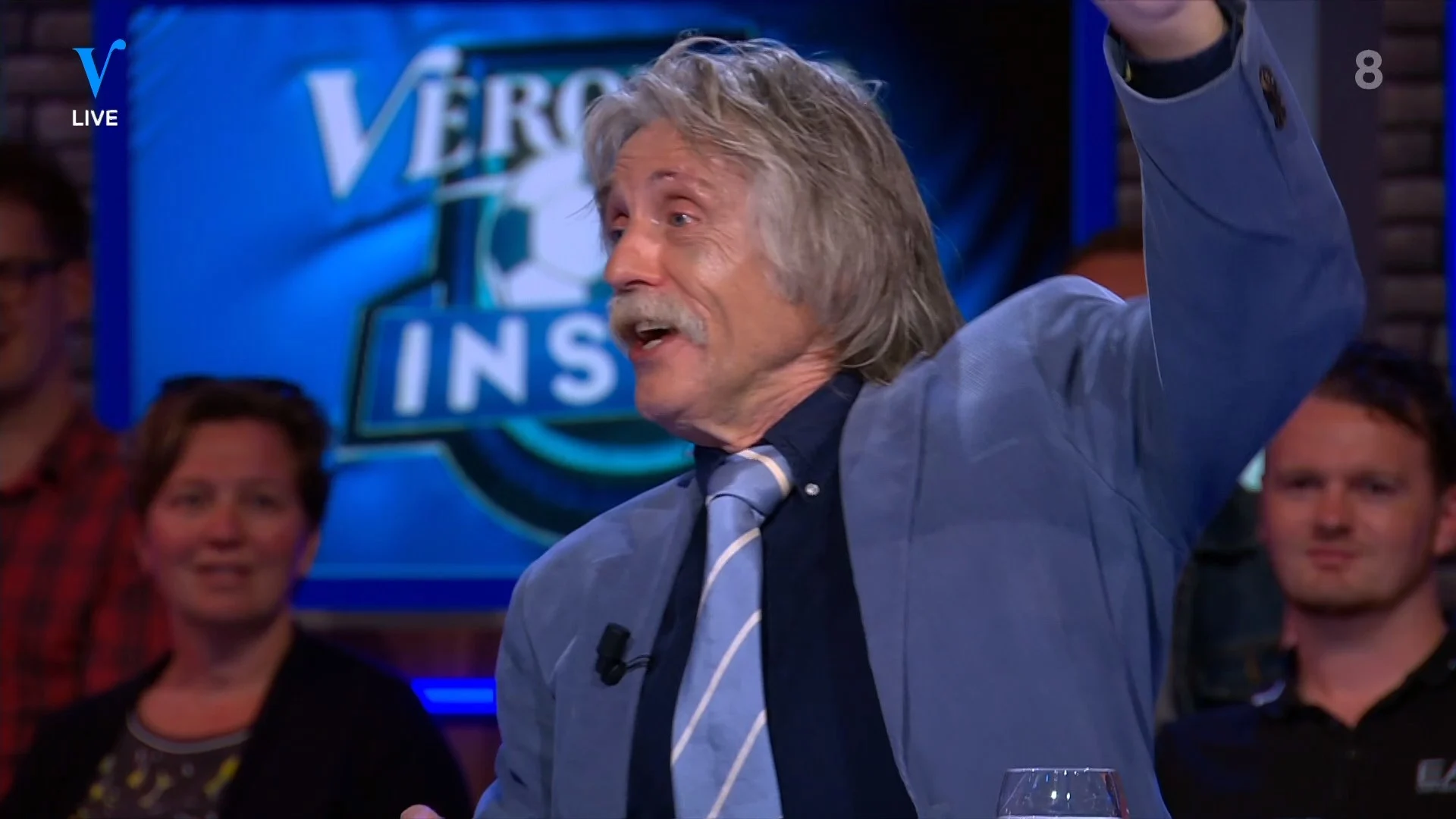 Kaarten van de zwarte markt: 'Het hele gezin zat verspreidt door het stadion'