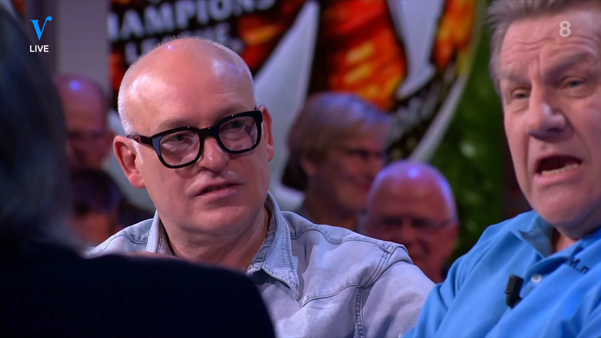 Jan haalt uit naar Johan: 'Eikel!'