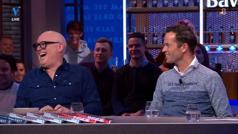 'We hebben nieuws over Kees Jansma!' 'Wordt 'ie weer vader?'