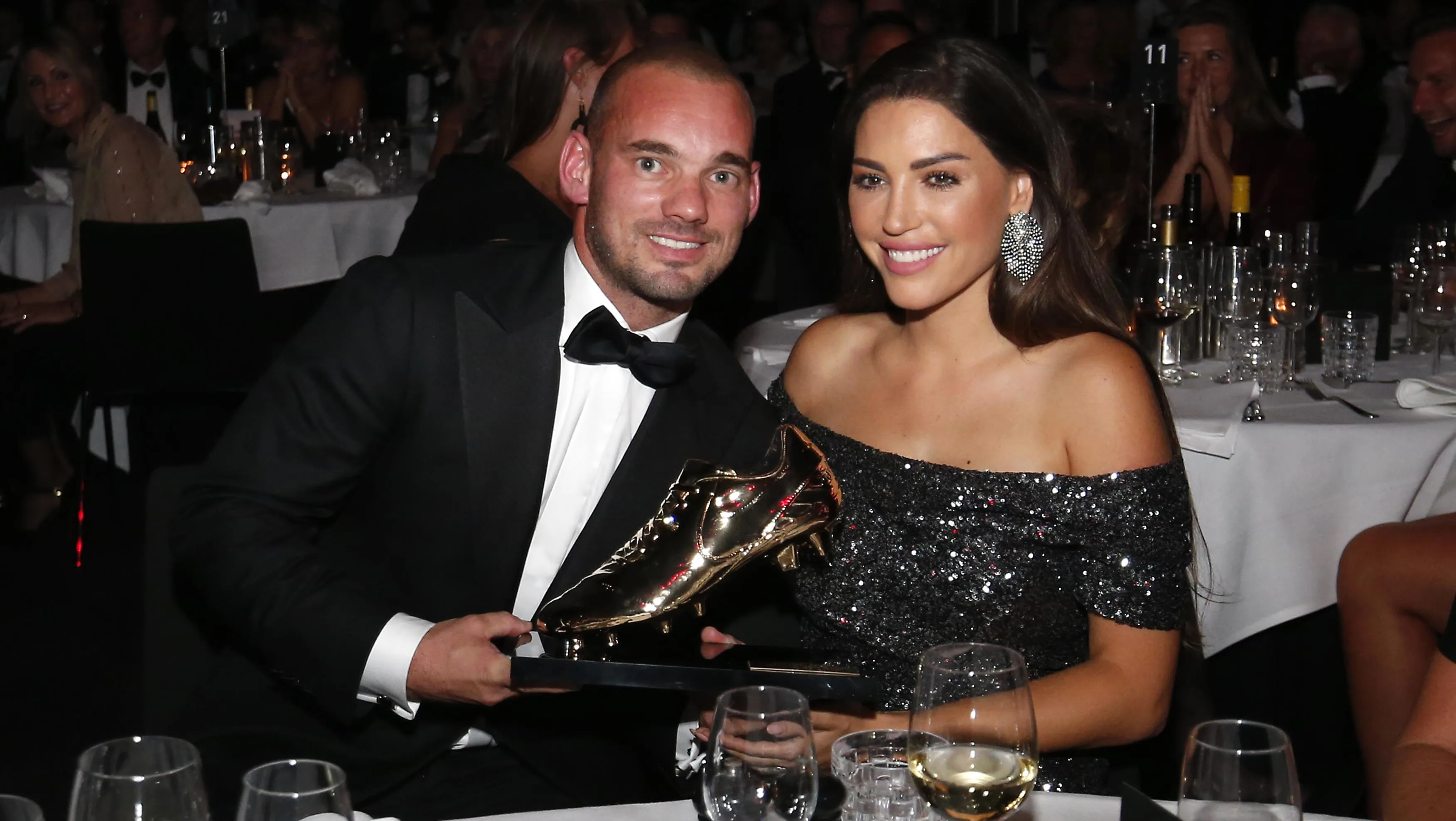 Wesley Sneijder trekt portemonnee open: amateurs op trainingskamp naar Qatar!