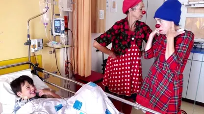 Femke fietst op eenwieler naar Londen voor ziek zoontje