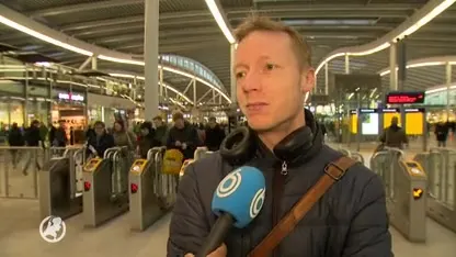 Utrecht Centraal rustig aan de dag begonnen, tientallen reizigers naar werk