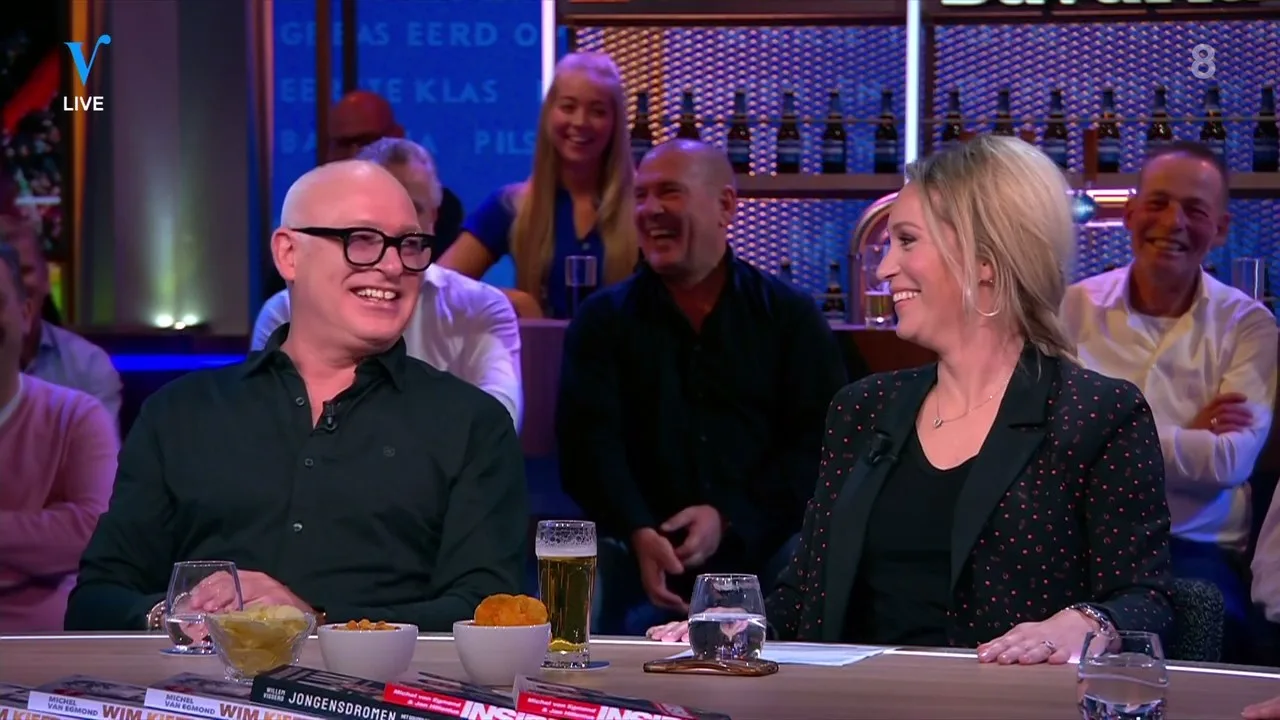 René had schijt aan de erecode onder voetballers