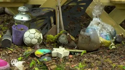 Ouders doodgeboren kinderen verdrietig om zonder waarschuwing verplaatste monumentjes