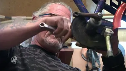 Jan en Mans knappen afgedankte kinderfietsjes op voor minder bedeelden