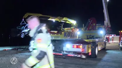 Auto te water in Vlissingen, één persoon naar ziekenhuis