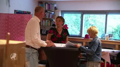 Leraar mag van werkgever niet het toneel op en zit al vier weken thuis