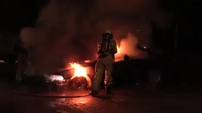 Auto uitgebrand in Nieuwegein, bestelbus zwaar beschadigd
