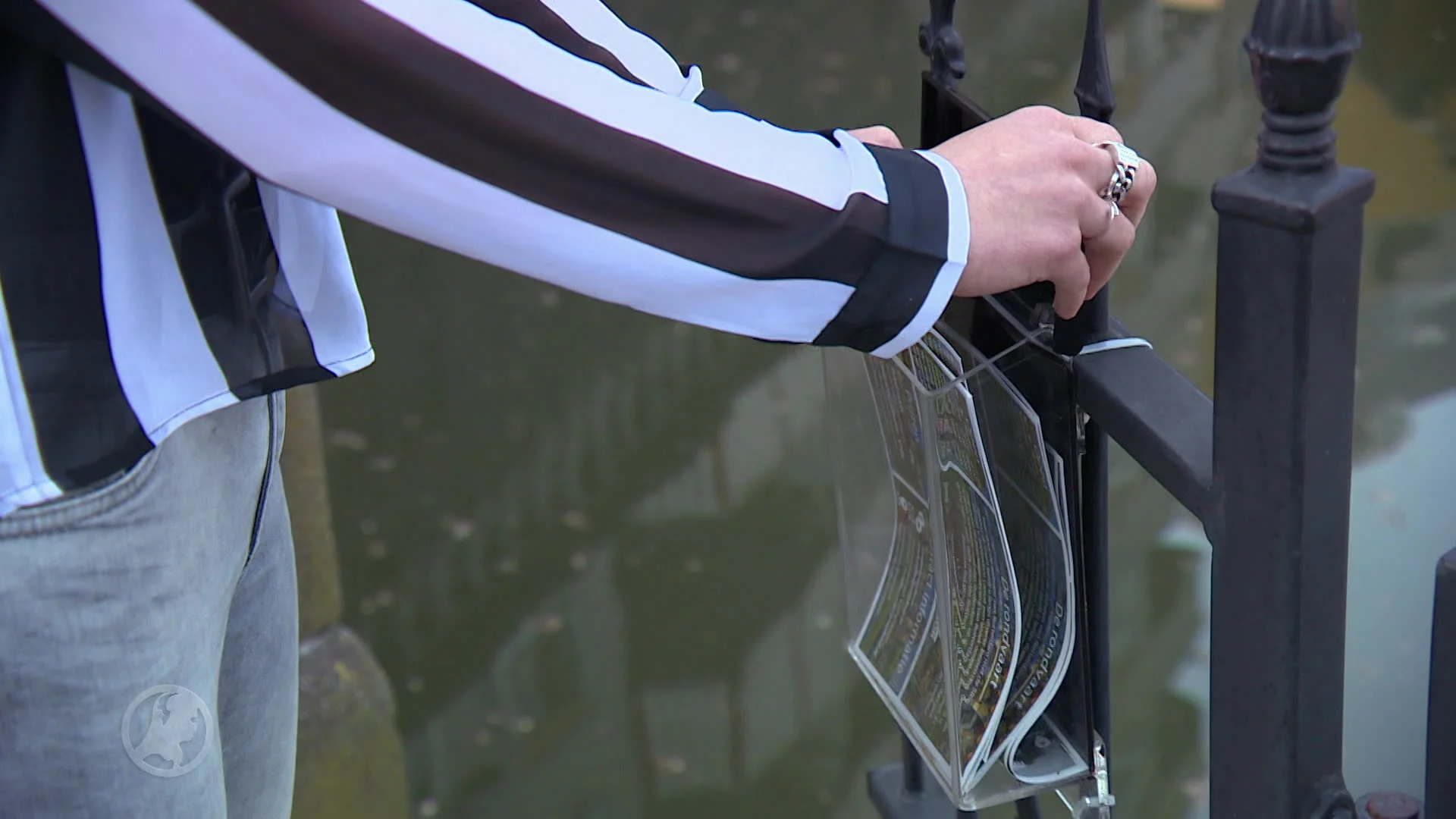 Oproep na aanvaring watertaxi Rotterdam: 'Ik had wel dood kunnen zijn'