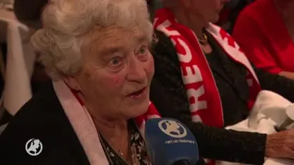 FC Utrecht scoort goed bij eenzame ouderen met groot kerstdiner