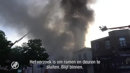 Grote brand legt grillroom en café in Hoogeveen in de as