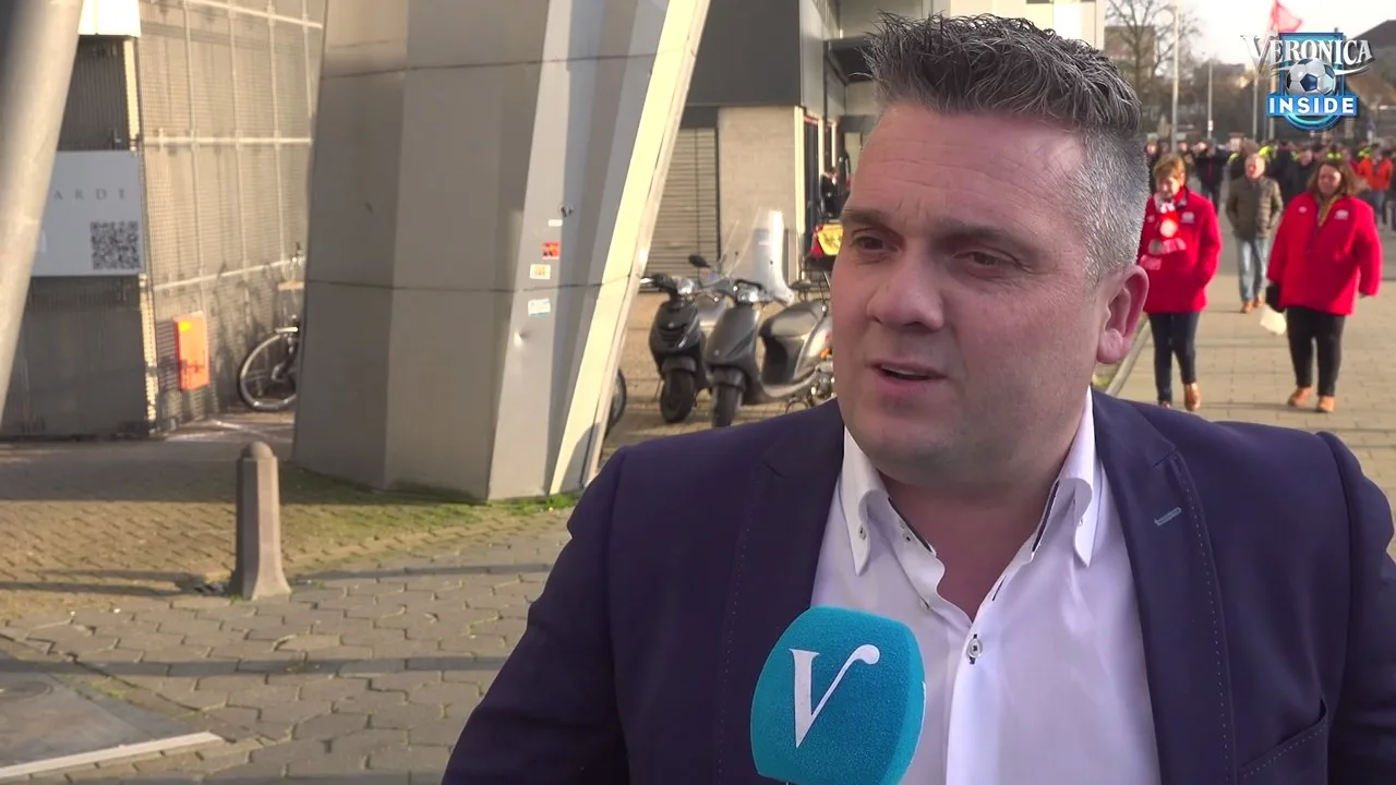 PSV-supporters balen van vertrek Bergwijn: 'Een aderlating!'