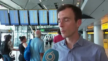 Robbert zit ruim 2,5 half uur vast in vliegtuig op Schiphol: 'We mochten er niet uit'