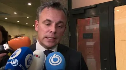 Harbers: geen uitzetstop zolang onderzoek naar kinderpardon loopt