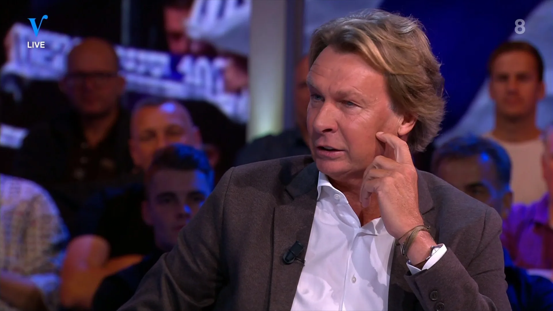 Hans vergelijkt Kompany met de Lieve Heer in een cabriolet