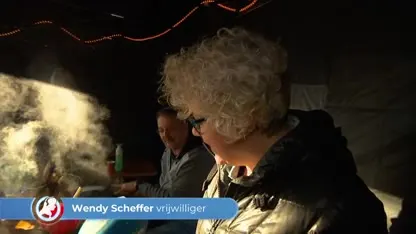 Traditionele Twentse 'knieperkes' bakken voor het goede doel