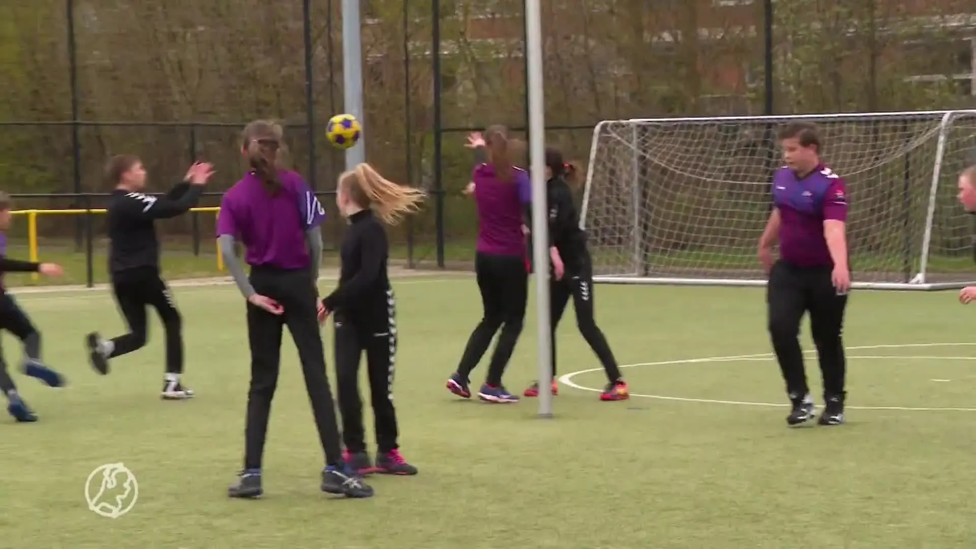 Voorzitters amateurclubs pleiten voor wedstrijden tussen buur...