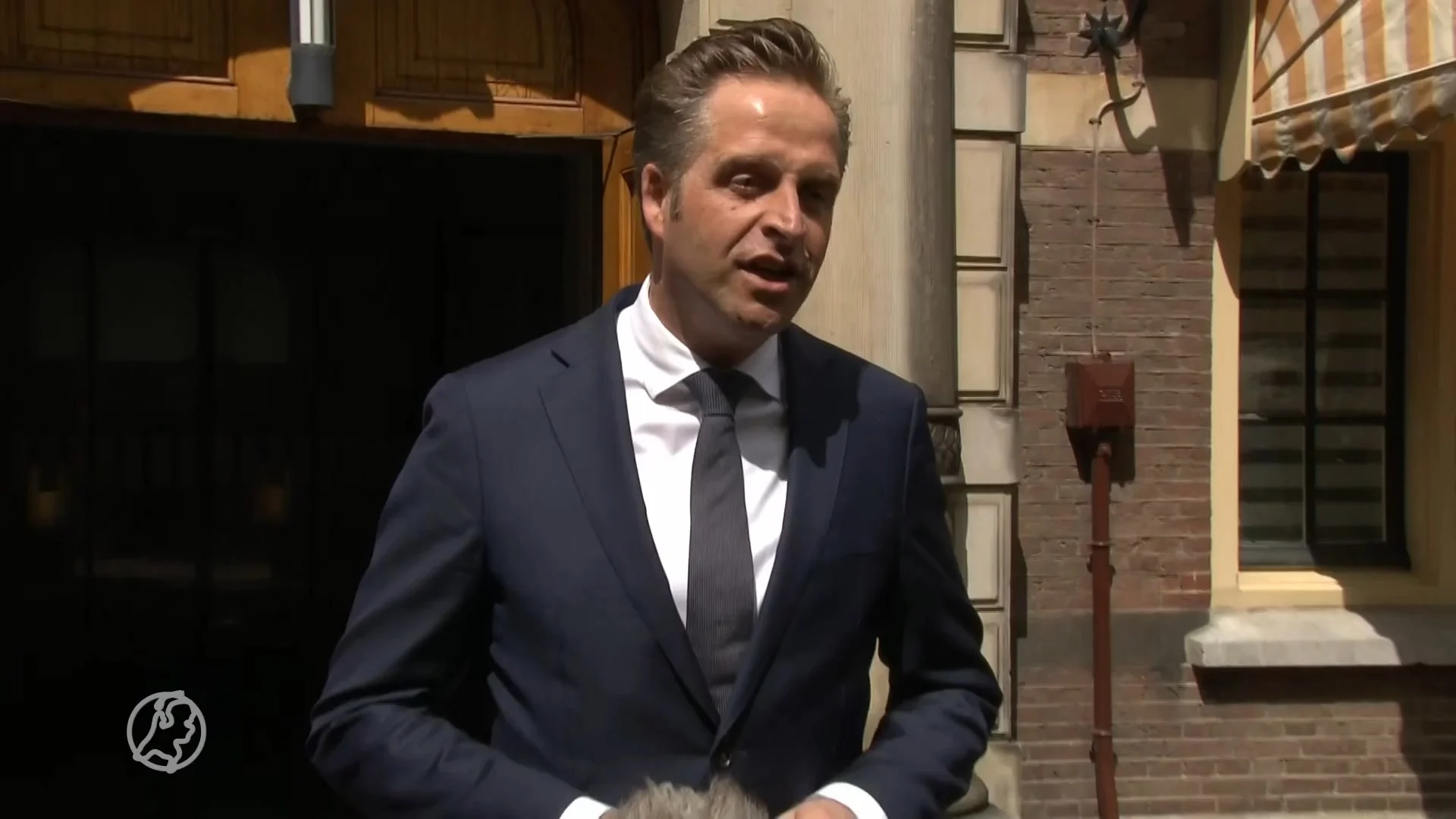 Coronacijfers dalen: kabinet wil versoepelen