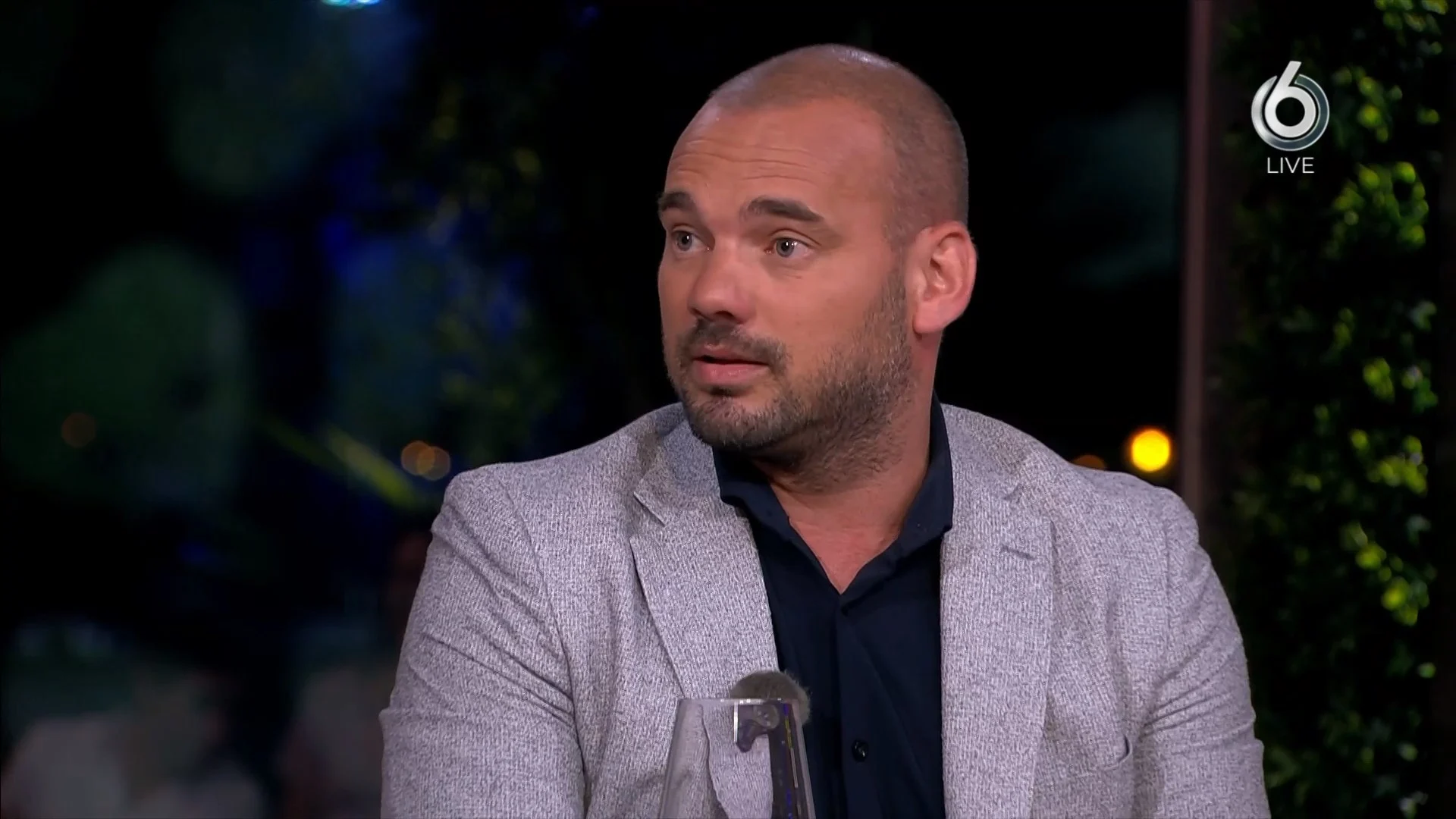 Sneijder oneens met terugkeer Van Gaal: 'Ik weet dat Conte het was aangegaan'