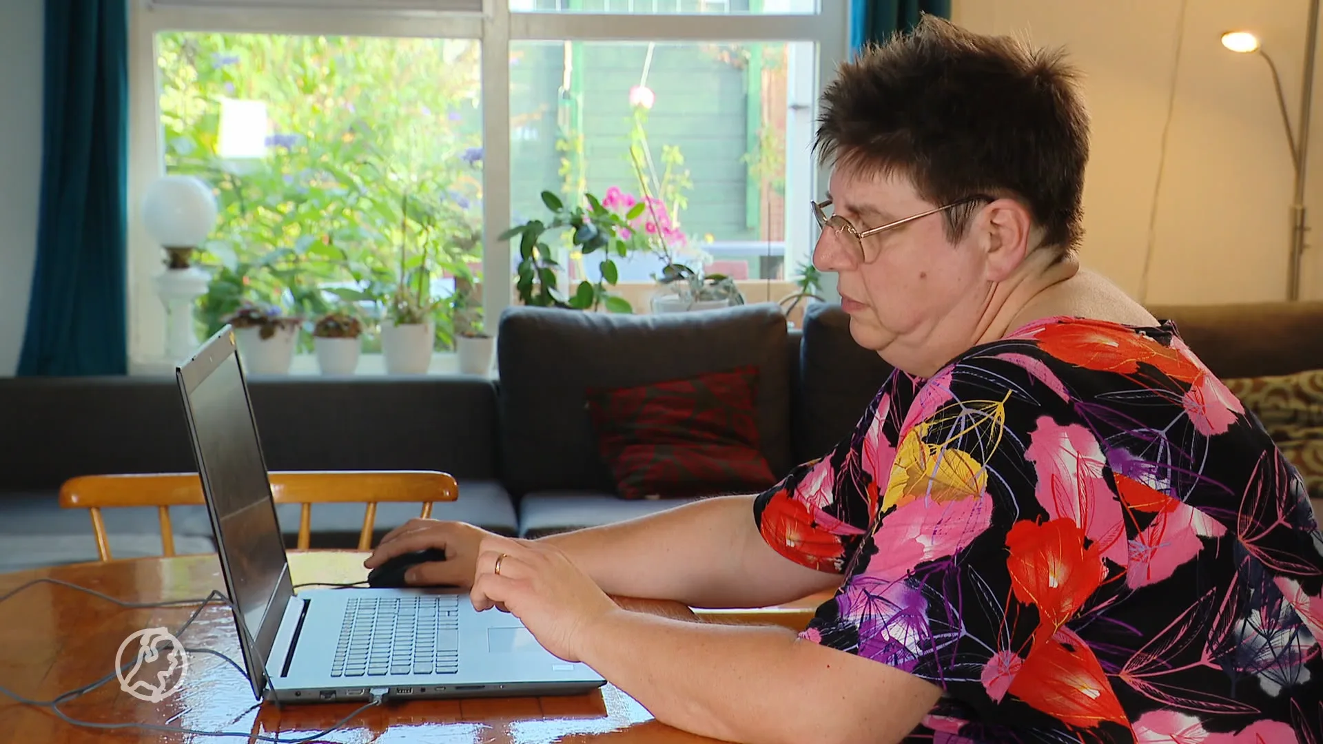 Margret werd slachtoffer van vacaturefraude en pakt oplichters terug