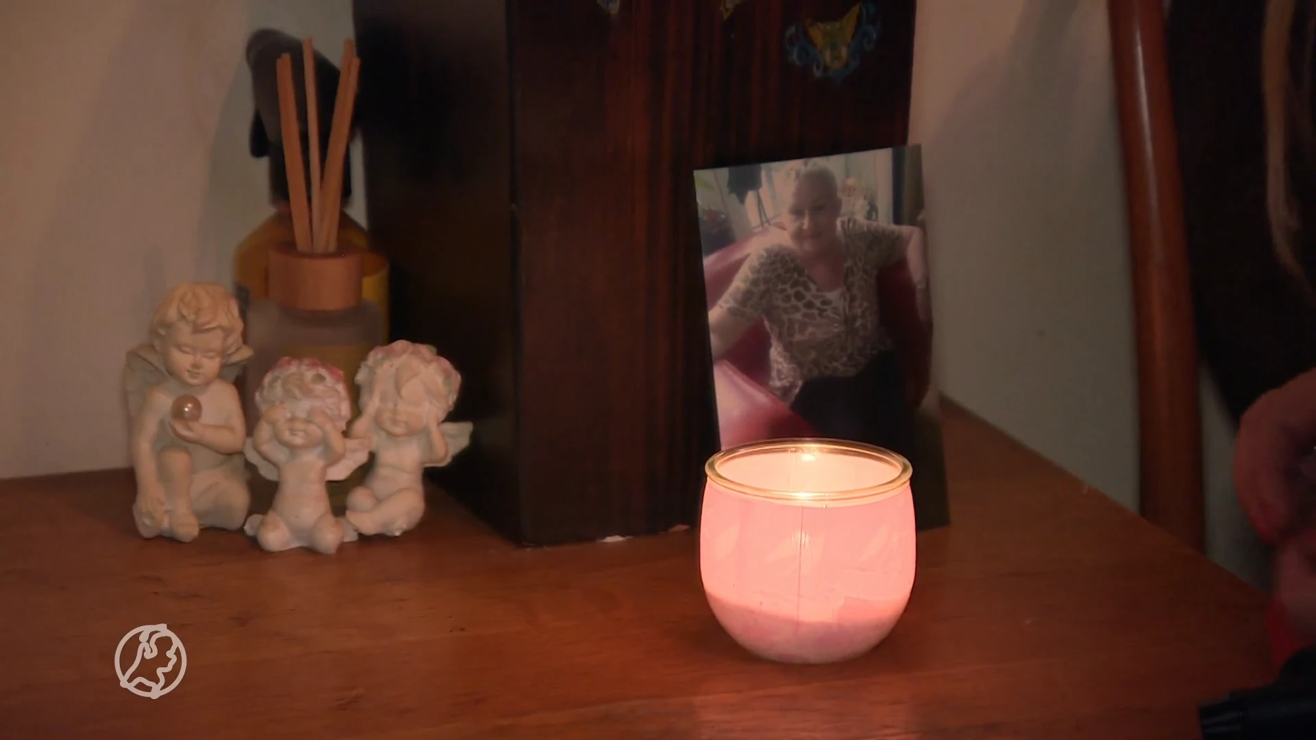 Anneke krijgt de as van haar moeder niet terug: 'Wij willen mama bij ons hebben'