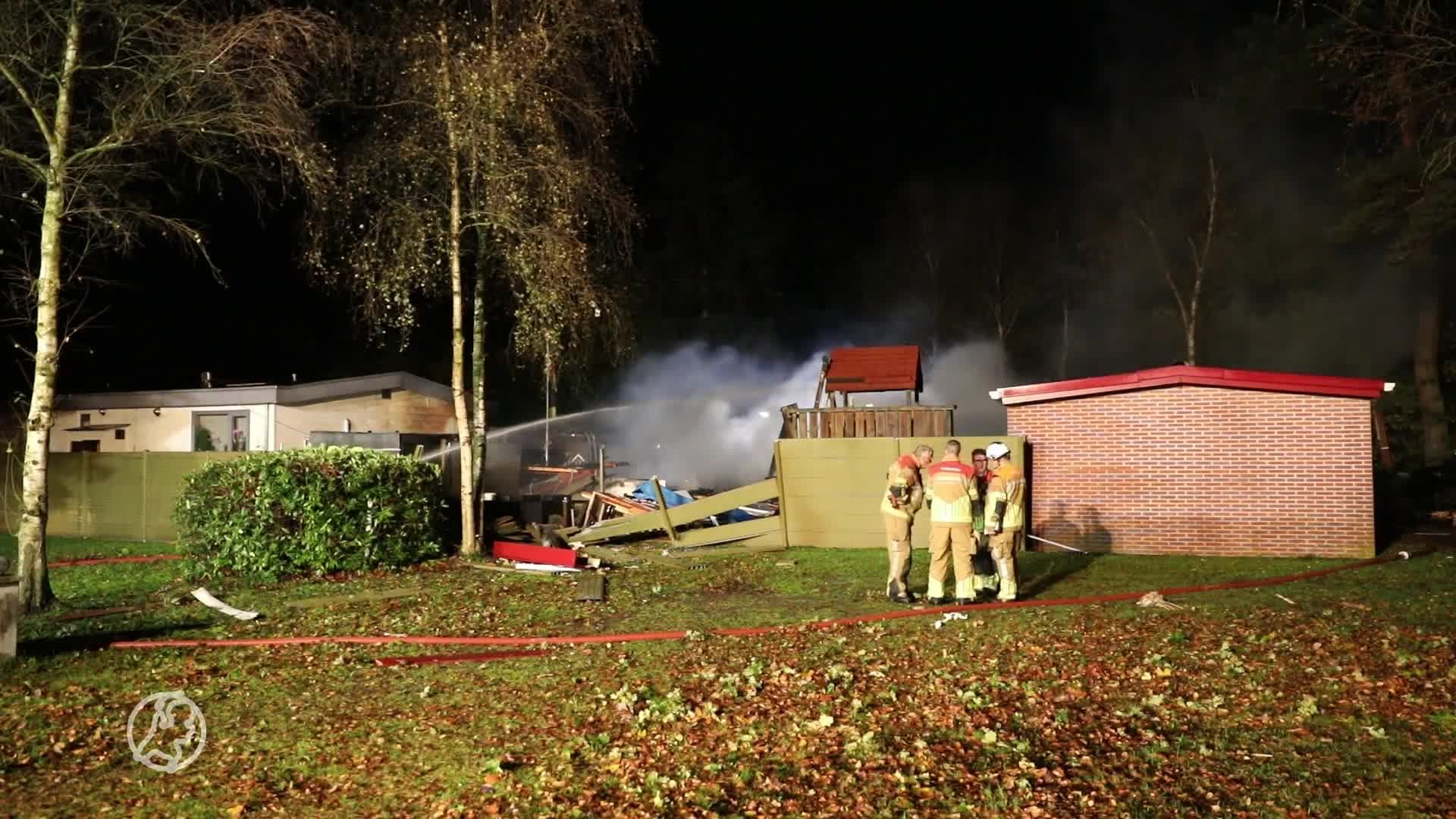 Chalet verwoest door explosie op vakantiepark in Putte, één gewonde