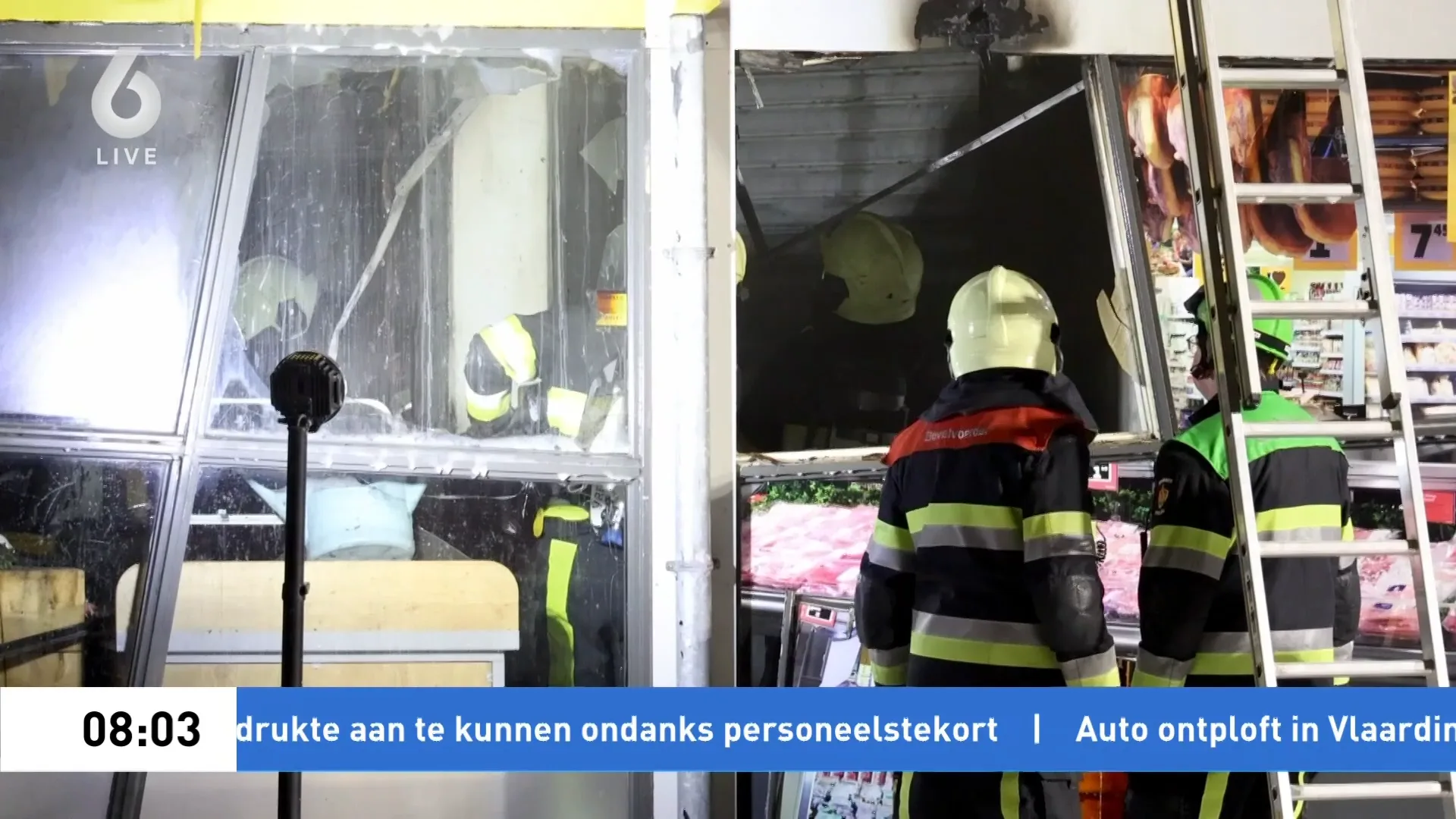 Buurt geëvacueerd en veel schade bij uitslaande brand in supermarkt Leeuwarden