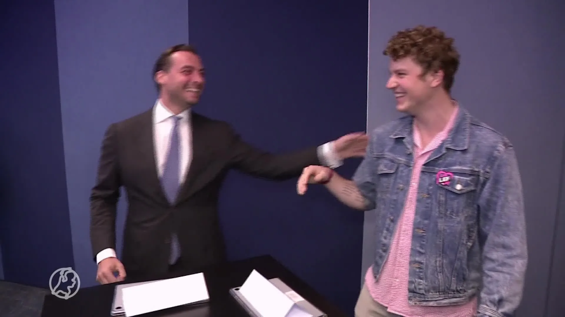 StemWijzer als eerste stemhulp online, helft kiezers twijfelt nog over partij