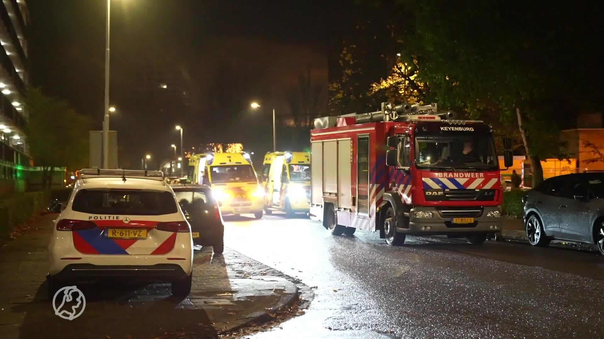 Zeer grote brand in flat Rotterdam, twee bewoners naar het ziekenhuis
