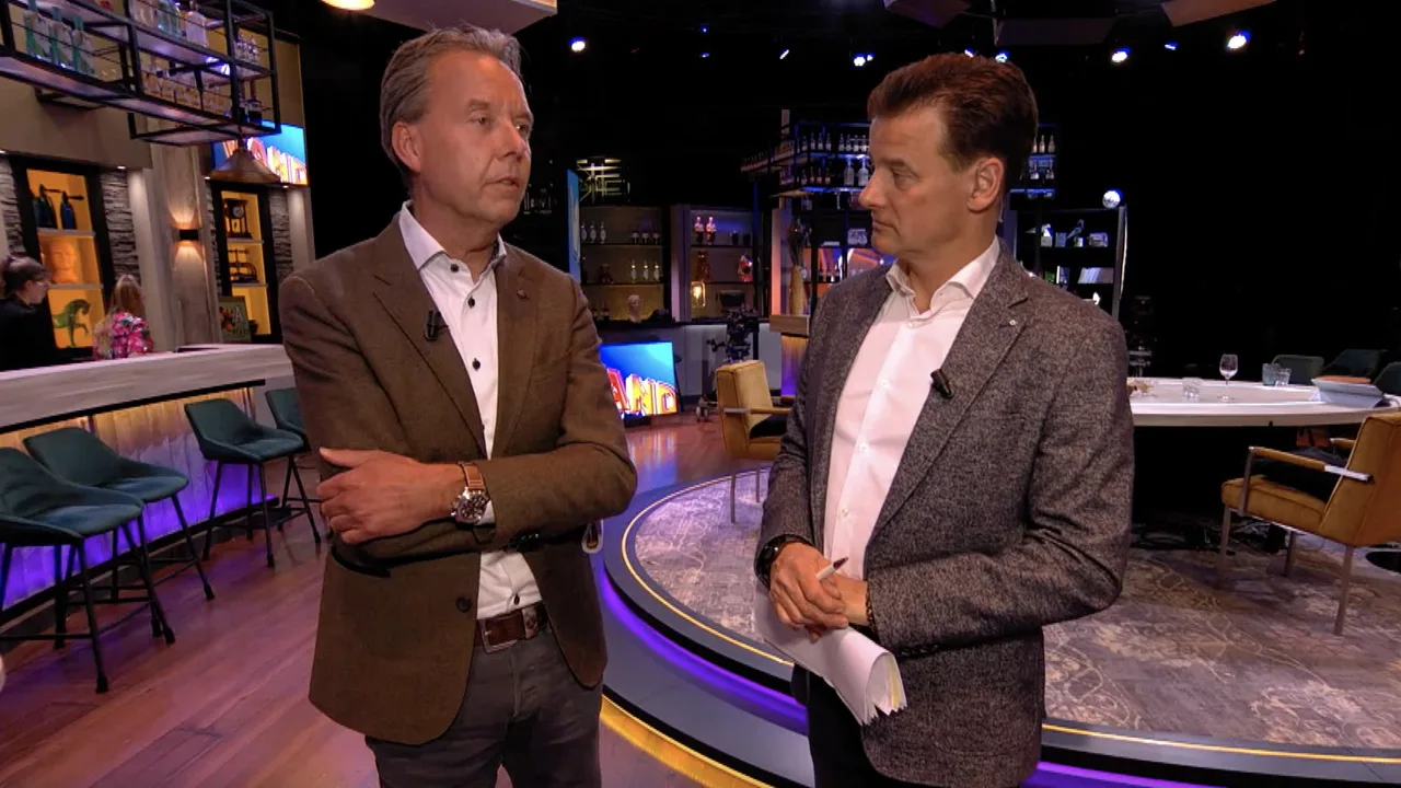 Valentijn onthult In de Wandelgangen: was Alfred Schreuder het lek bij Ajax?