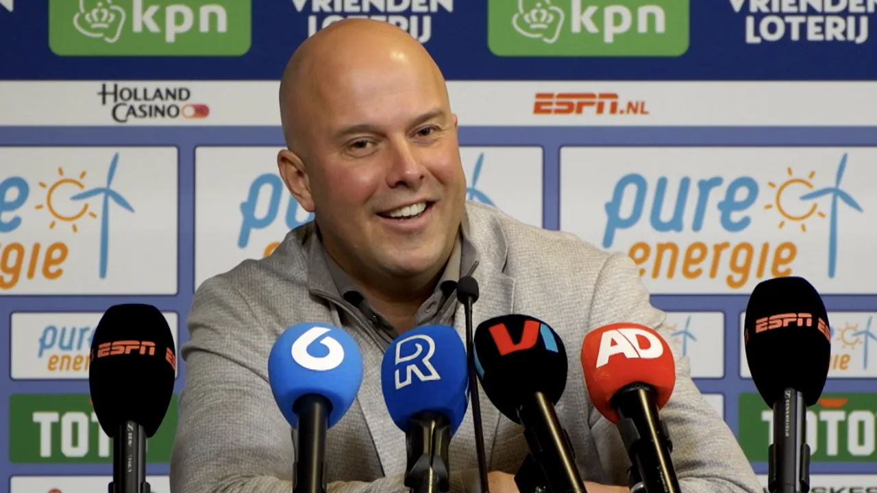 Slot wil meer slimmigheidjes zien bij Feyenoord: 'Maar ze leren snel'