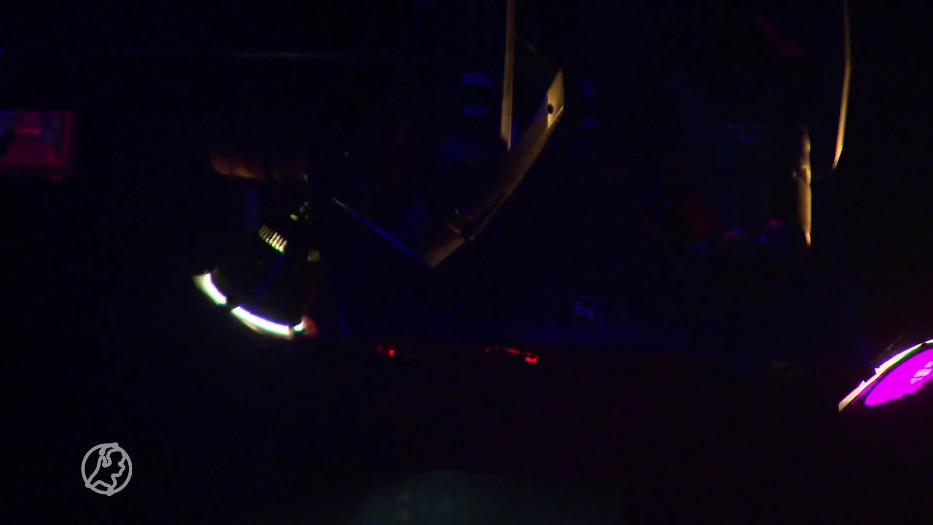 Awarenessteams voor veiliger nachtleven: floor angel Mika probeert fijne sfeer in club te waarborgen