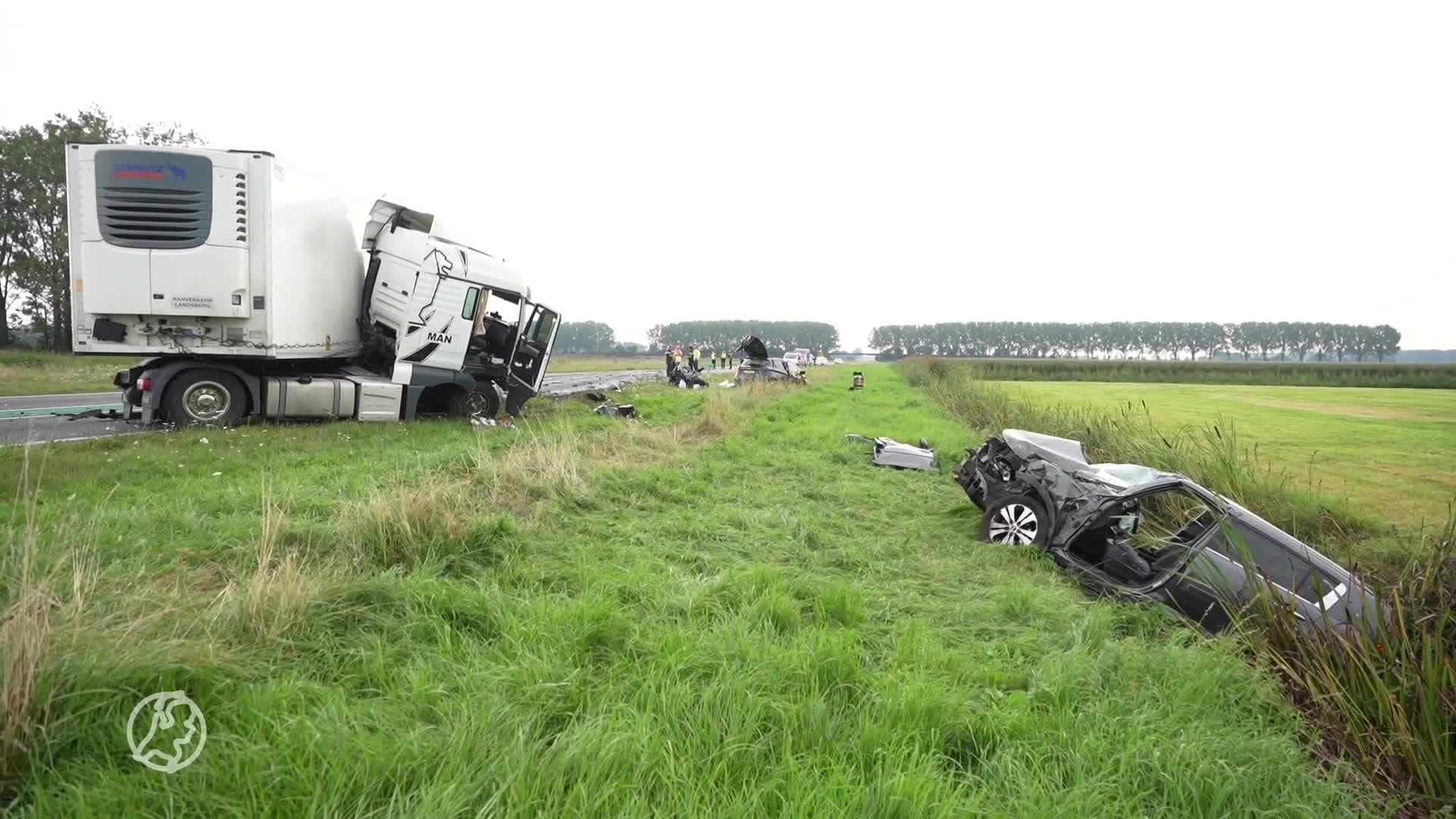 Ernstig ongeval met drie voertuigen op N322 bij Winssen