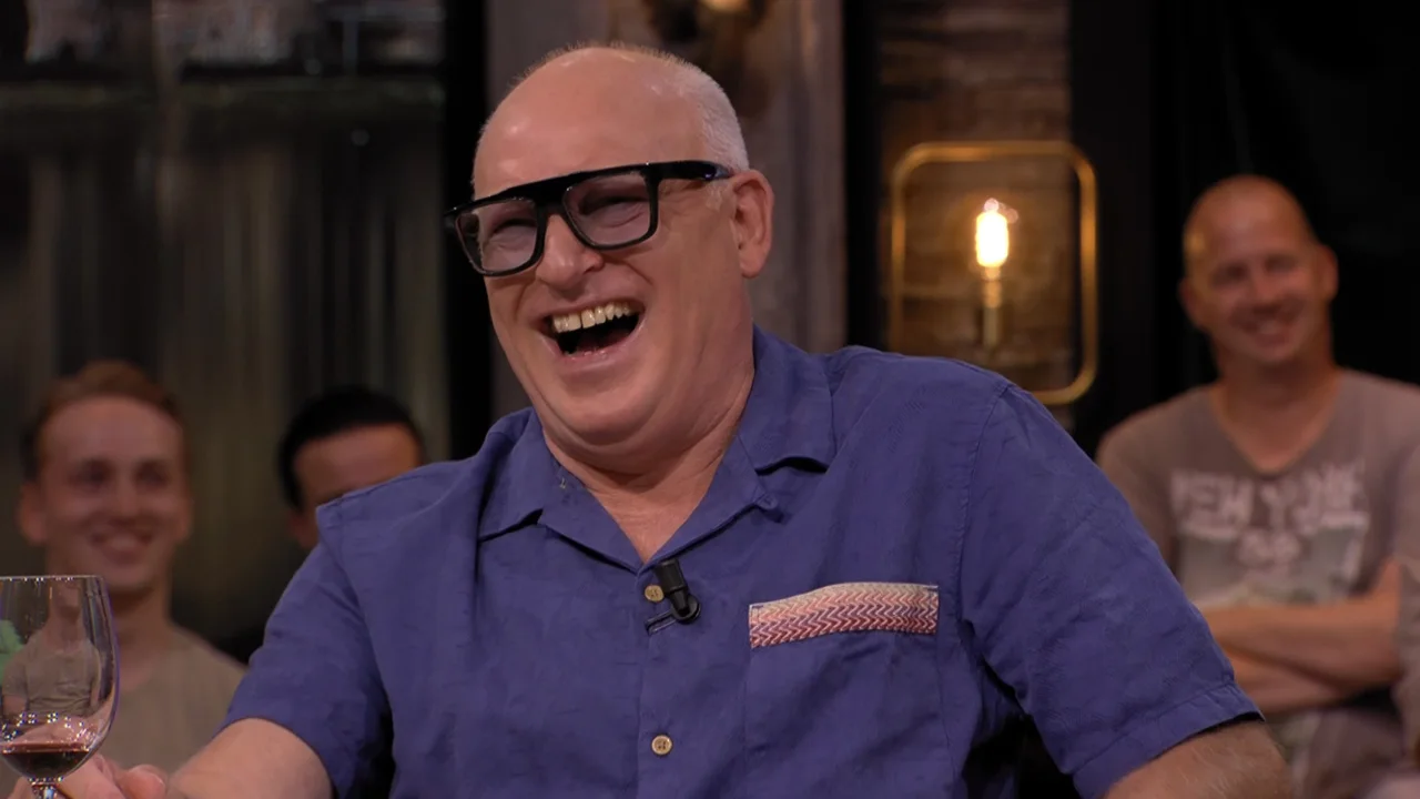 René vertelt heerlijke anekdote over voormalig trainer: ‘Dan nam hij doping!’