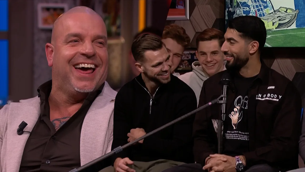 Andy dolt met spelers van SV Spakenburg: ‘Naar de Arena voor de Toppers?’