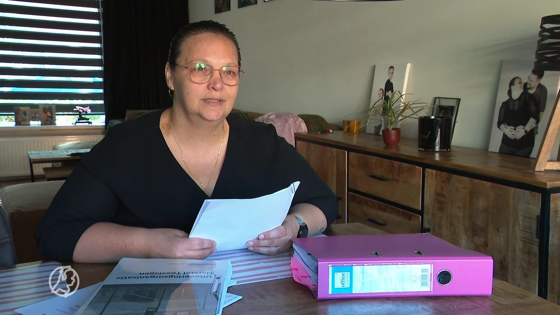 Gedupeerde toeslagenaffaire eist volledig dossier bij rechtbank