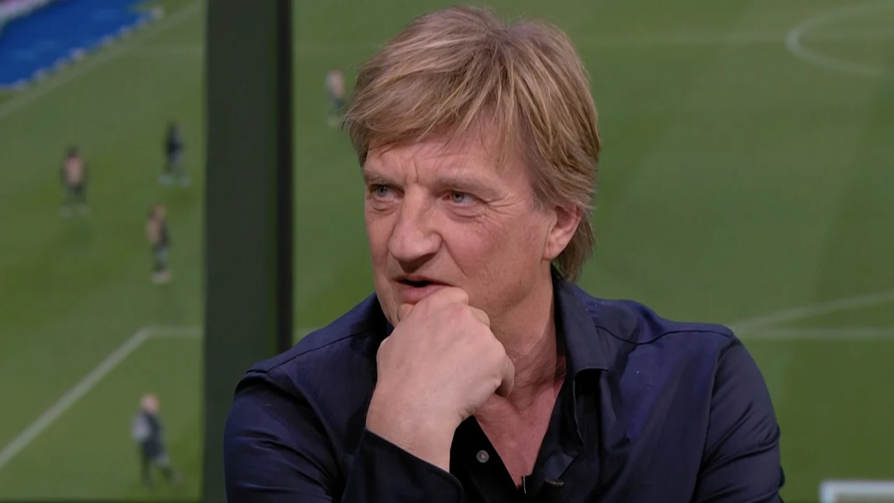 Wim kritisch op Arne Slot: 'Het ziet er zo klein uit!'