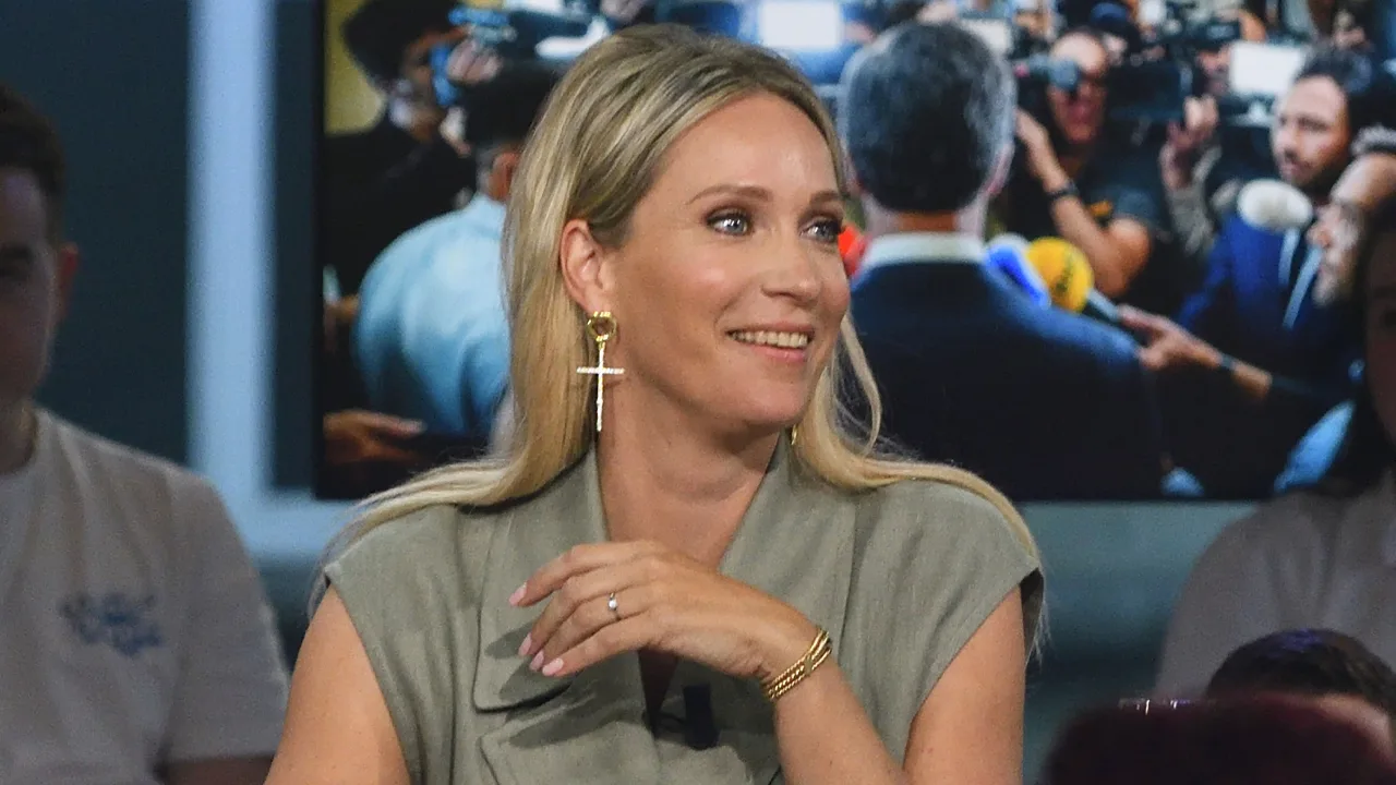 Hélène lovend: 'Ik vind haar echt de beste vrouwelijke presentatrice van Nederland'